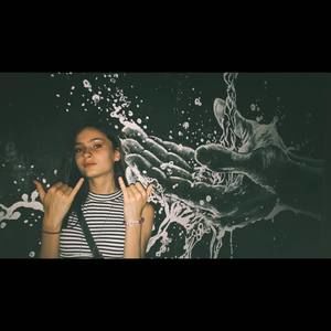 Meet your Posher, Shaya